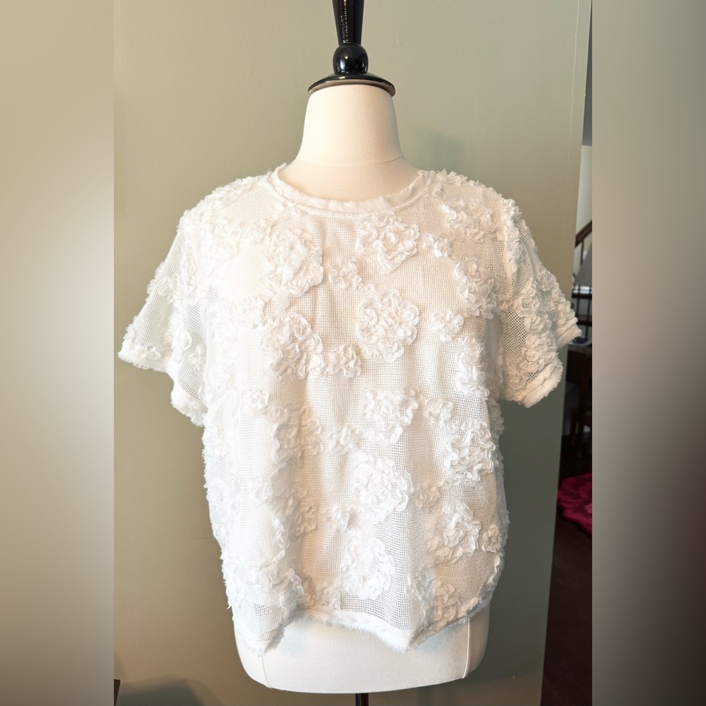 City Chic White Textured Floral Short Sleeve Top